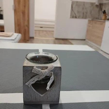 77 Kwatera prywatna *