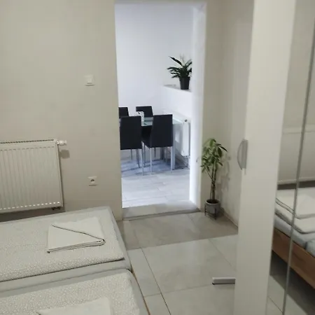 Privat bolig 77 *