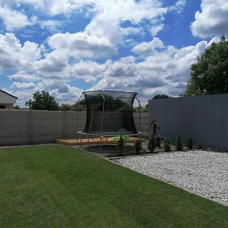 Kwatera prywatna 77 *