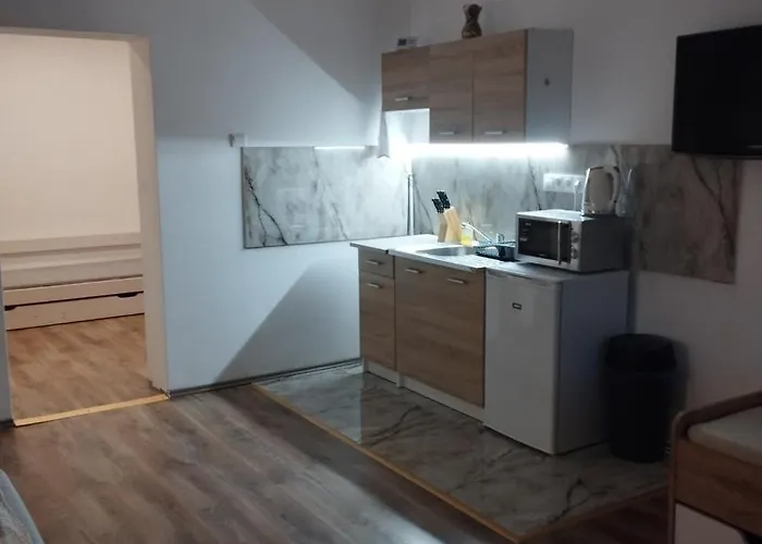 77 Veľký Meder