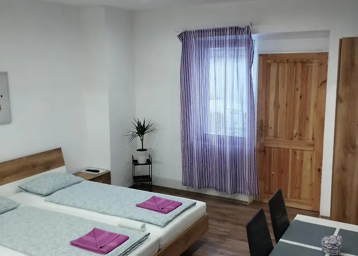 77 Accommodatie bij particulieren